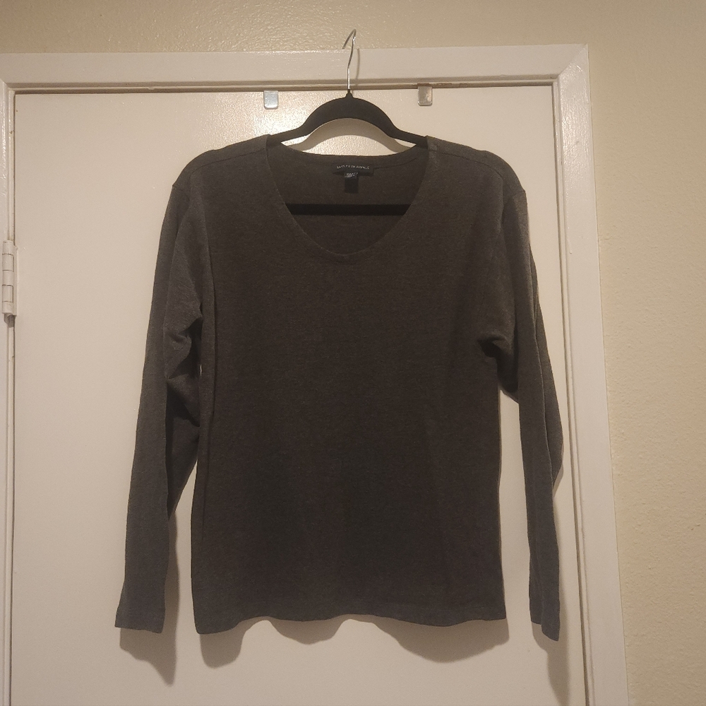 Women's Gray Top